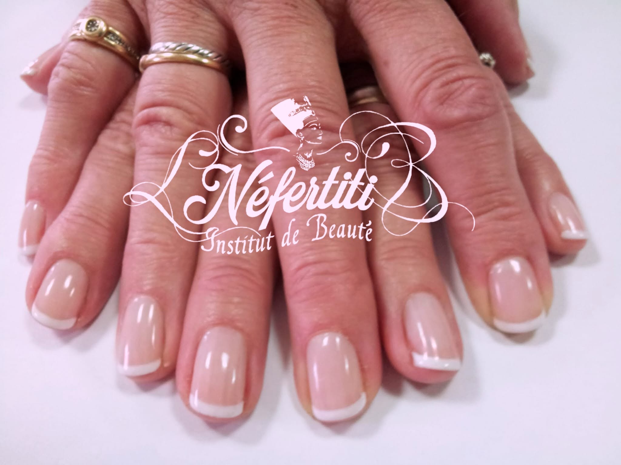 Photo de la catégorie BEAUTE DES MAINS